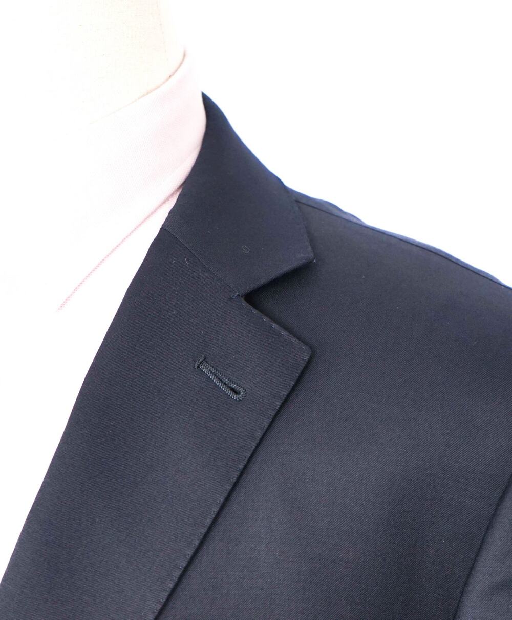 $2,695 ZEGNA - Navy Blue "MICRONSPHERE" Wool Blazer - 50L